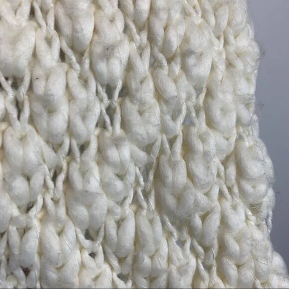 New York & Company Solid White Cream Chunky Knitted Long Scarf with fringe - Picture 3 of 7